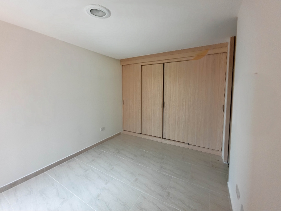 Apartamento en venta en Algarra Iii, Zipaquirá · foto 5 de 8