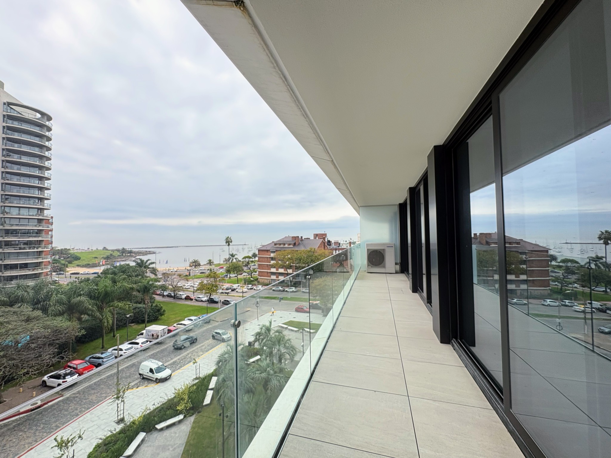 Vista  al mar! muy lindo entorno, garage y box
