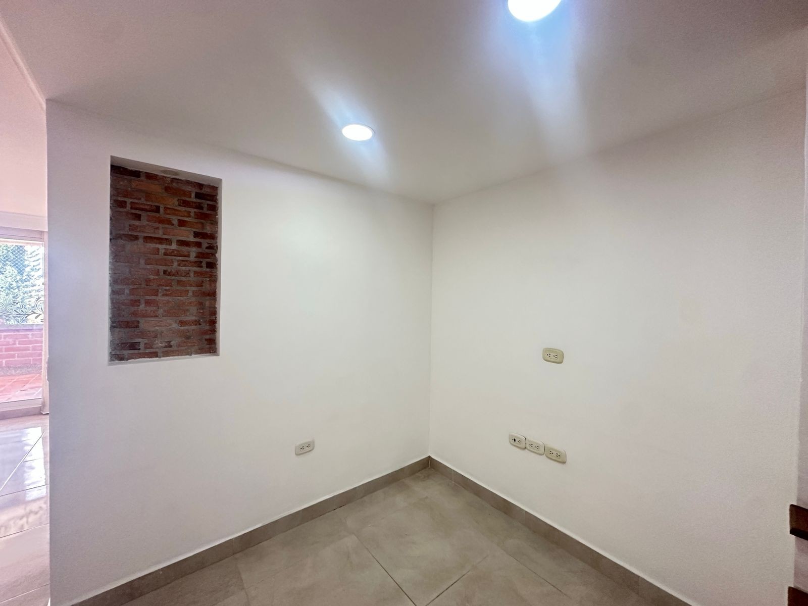 4BR House in Loma de los bernal (130 m²) for Sale - 4