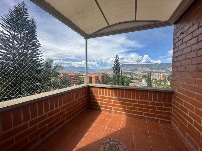 Casa de 4 alcobas en venta en Loma De Los Bernal, Medellín, 130 m² · foto 21 de 21