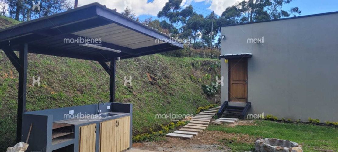 Finca en arriendo en El Salado, El Carmen de Viboral, 280 m² · foto 4 de 11