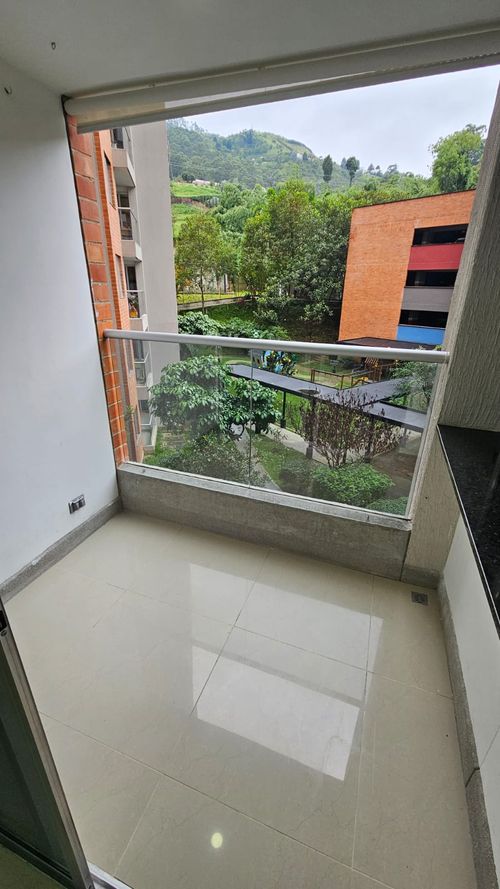 Apartamento de 3 alcobas en venta en Las Antillas, Envigado, 64 m² · foto 7 de 14