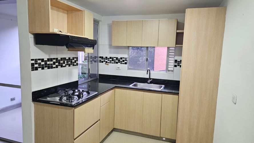 Apartamento de 3 alcobas en venta en Las Antillas, Envigado, 64 m² · foto 4 de 14
