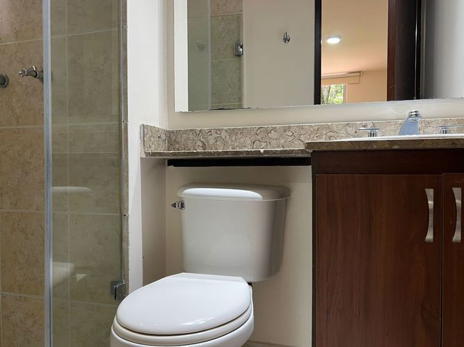 Apartamento de 3 alcobas en arriendo en Cumbres, Envigado, 98 m² · foto 10 de 10