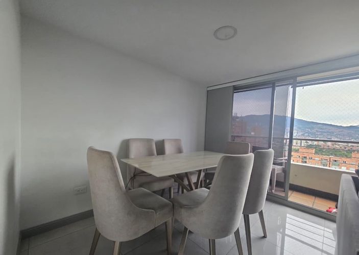 Apartamento de 3 alcobas en arriendo en Belén, Medellín, 92 m² · foto 4 de 16
