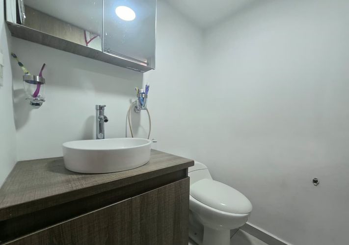 Apartamento de 3 alcobas en arriendo en Belén, Medellín, 92 m² · foto 15 de 16