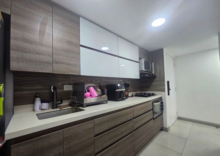 Apartamento de 3 alcobas en arriendo en Belén, Medellín, 92 m² · foto 8 de 16