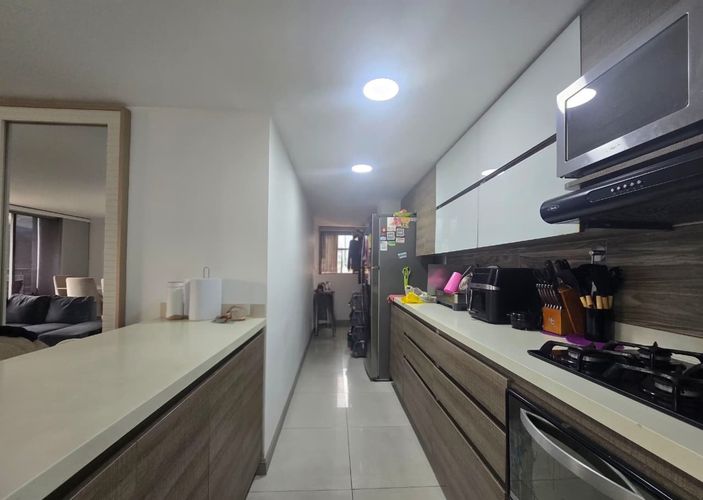 Apartamento de 3 alcobas en arriendo en Belén, Medellín, 92 m² · foto 7 de 16