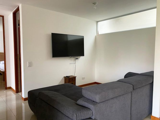 Apartamento de 3 alcobas en arriendo en Cumbres, Envigado, 96 m² · foto 11 de 18