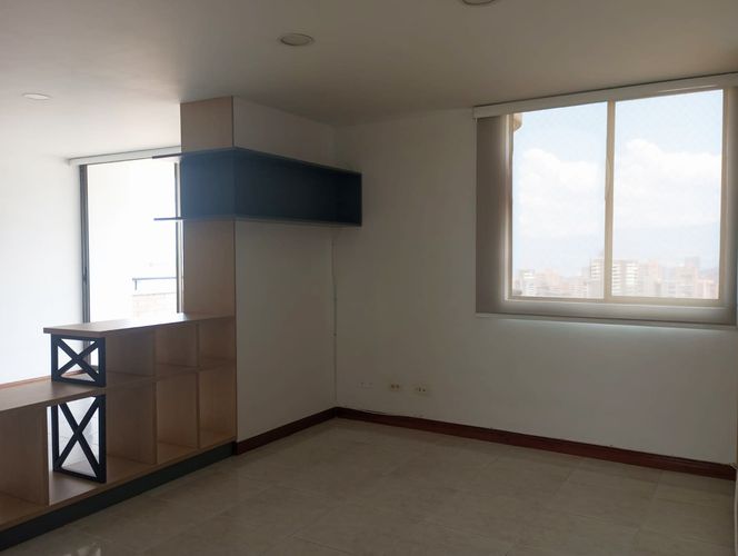 Apartamento de 2 alcobas en arriendo en La Florida, Medellín, 88 m² · foto 2 de 15
