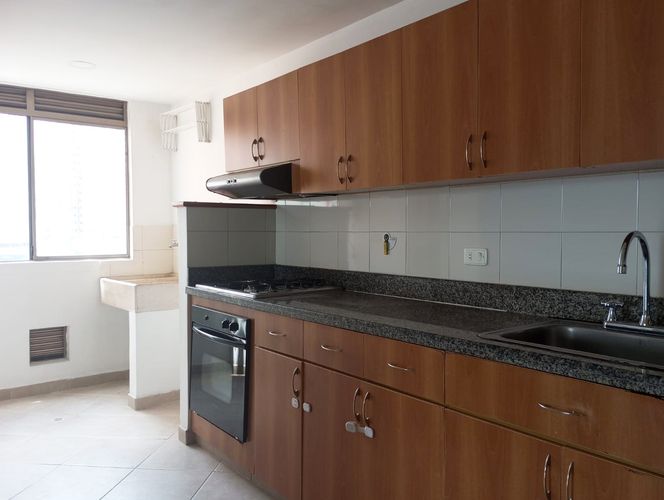 Apartamento de 2 alcobas en arriendo en La Florida, Medellín, 88 m² · foto 4 de 15