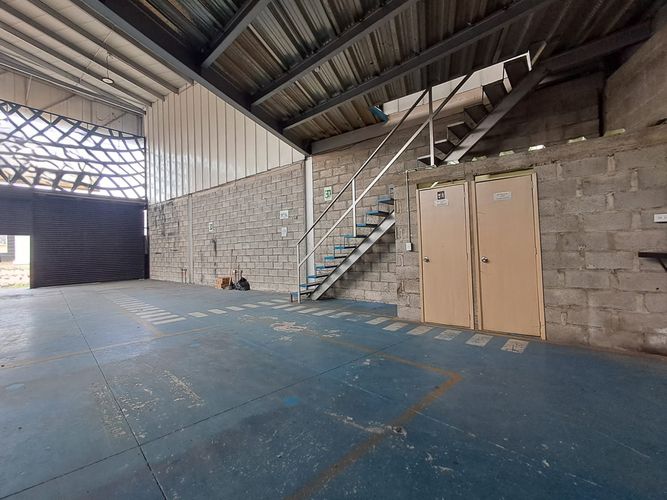 Bodega en arriendo en Zona Industrial La Rosa, Dosquebradas, 250 m² · foto 8 de 8
