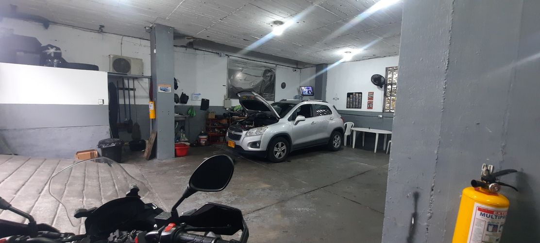 Edificio en venta en Aeropuerto, Pereira, 710 m² · foto 4 de 16