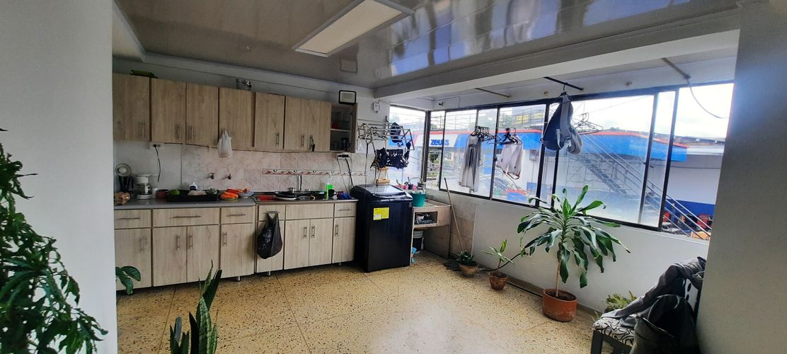 Edificio en venta en Aeropuerto, Pereira, 710 m² · foto 14 de 16