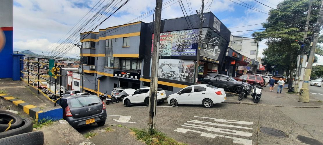 Edificio en venta en Aeropuerto, Pereira, 710 m² · foto 16 de 16