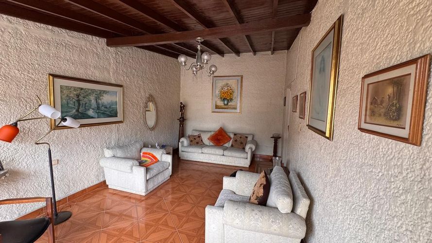 Casa de 4 alcobas en venta en La Gloria, Medellín, 160 m² · foto 3 de 15