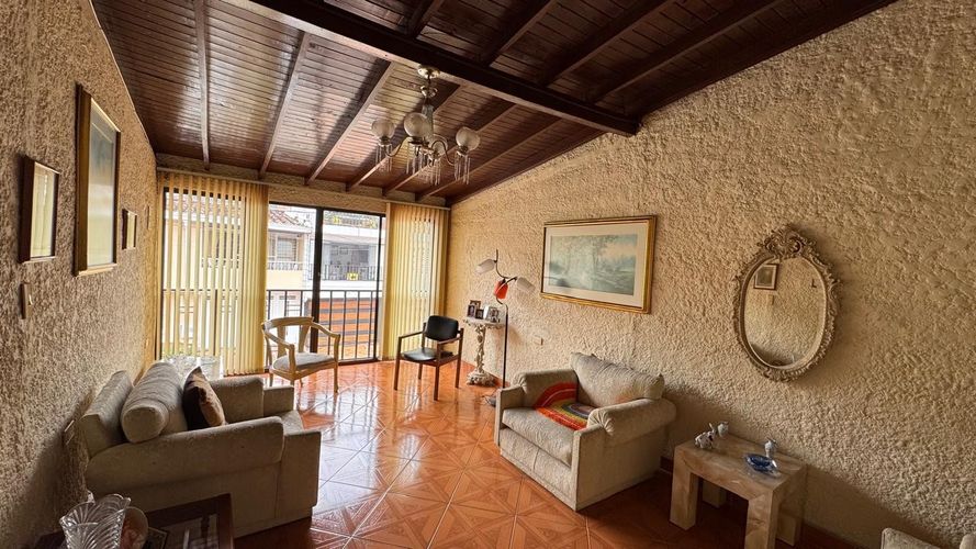 Casa de 4 alcobas en venta en La Gloria, Medellín, 160 m² · foto 14 de 15