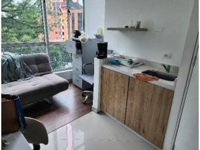 Local en venta en El Poblado, Medellín, 183 m² · foto 12 de 14