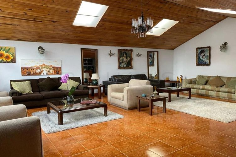 Casa en venta en El Contador, Bogotá · foto 2 de 18