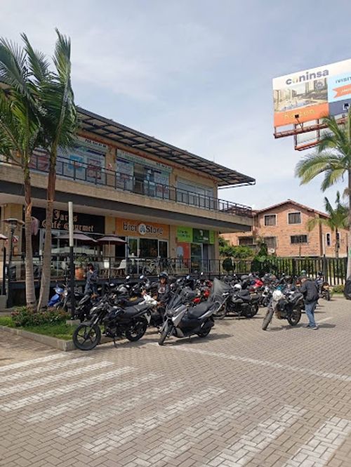 Local en arriendo en El Porvenir, Rionegro, 100 m² · foto 13 de 17