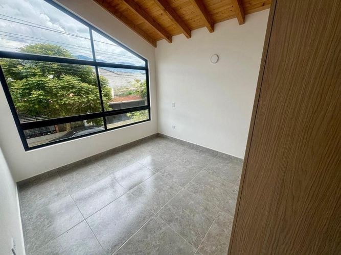 Casa de 4 alcobas en venta en Lomitas, La Ceja, 144 m² · foto 3 de 14