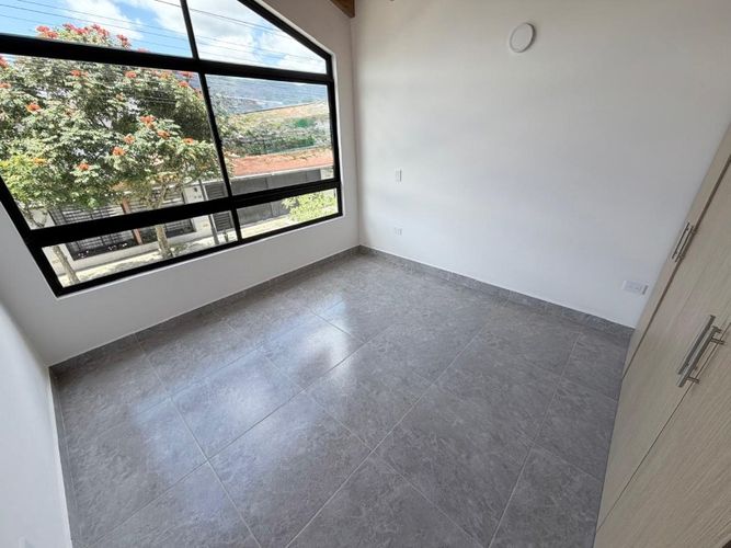 Casa de 4 alcobas en venta en Lomitas, La Ceja, 144 m² · foto 4 de 14