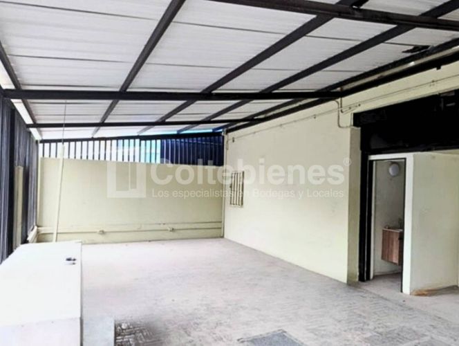 Local en arriendo en El Chagualo, Medellín, 75 m² · foto 2 de 6