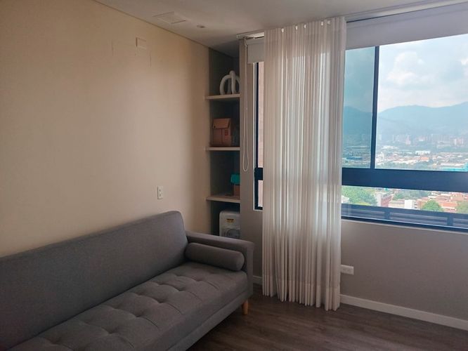 Apartamento de 2 alcobas en arriendo en El Poblado, Medellín, 109 m² · foto 11 de 20
