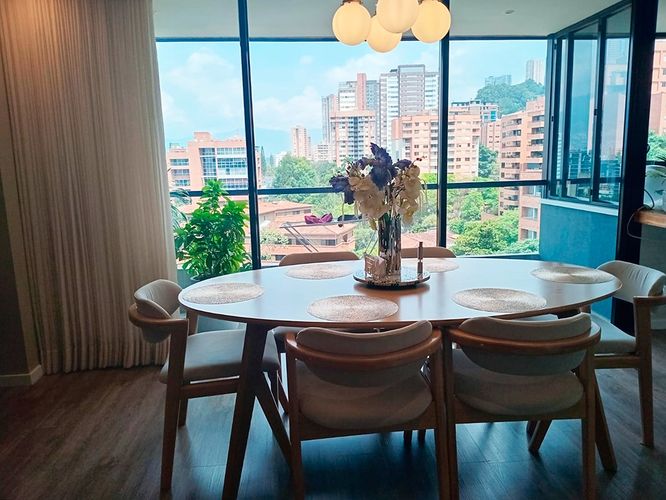 Apartamento de 2 alcobas en arriendo en El Poblado, Medellín, 109 m² · foto 6 de 20