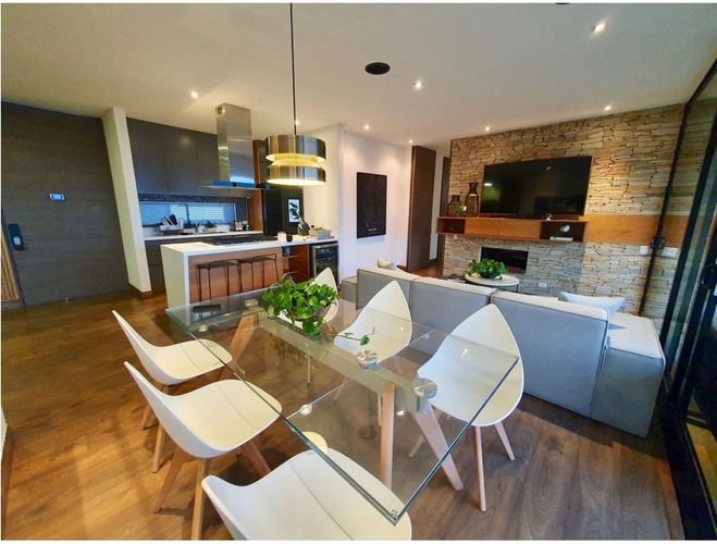 Apartamento de 2 alcobas en venta en El Poblado, Medellín, 129 m² · foto 6 de 15