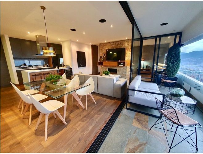 Apartamento de 2 alcobas en venta en El Poblado, Medellín, 129 m² · foto 9 de 15