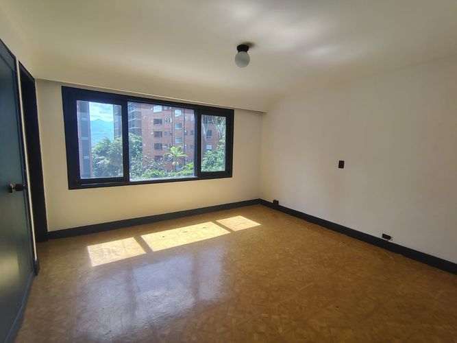 Oficina en arriendo en Castropol, Medellín, 430 m² · foto 3 de 15