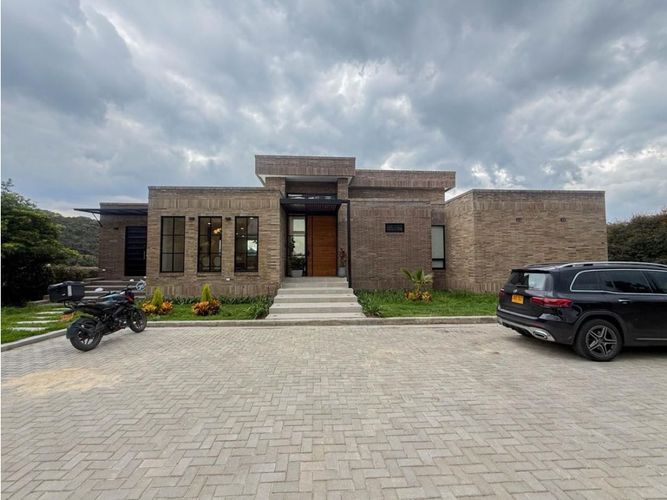 Casa de 4 alcobas en venta en Yerbabuena, Chía, 470 m² · foto 18 de 18