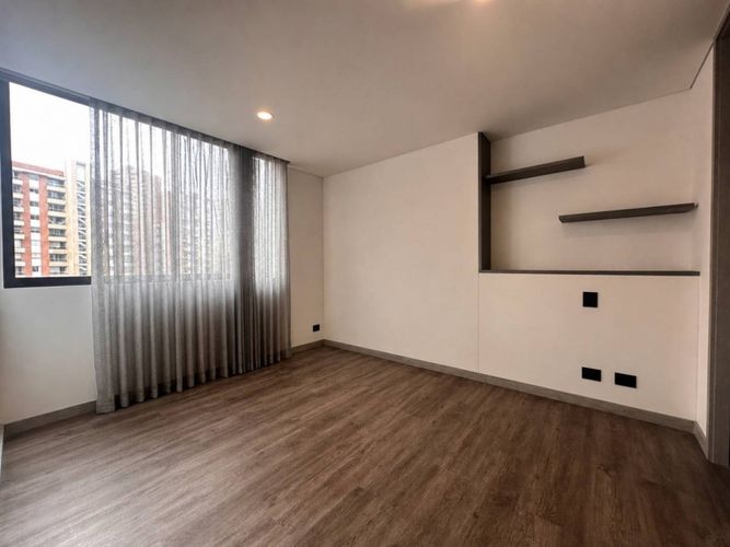Apartamento de 2 alcobas en arriendo en Loma Del Esmeraldal, Envigado, 108 m² · foto 4 de 14
