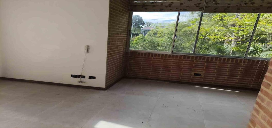 Casa de 6 alcobas en venta en Armenia, 456 m² · foto 5 de 24