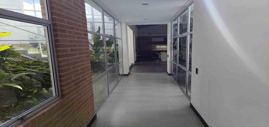 Casa de 6 alcobas en venta en Armenia, 456 m² · foto 16 de 24