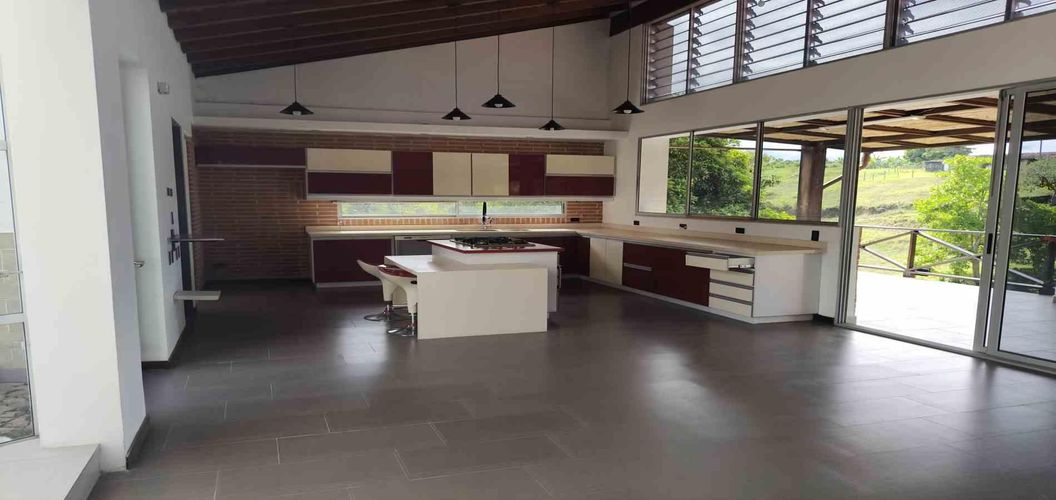 Casa de 6 alcobas en venta en Armenia, 456 m² · foto 17 de 24