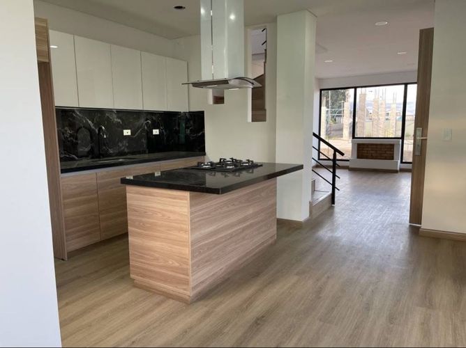 Casa de 3 alcobas en venta en Siberia, Cota, 135 m² · foto 4 de 11