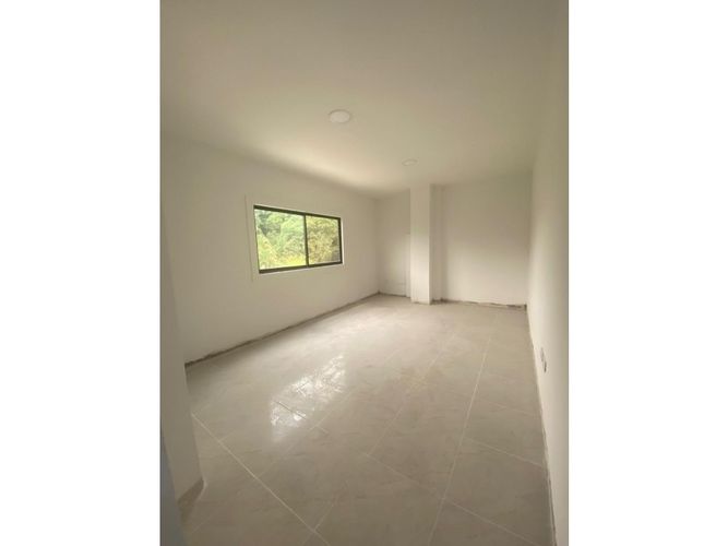 Bodega en arriendo en Cabecera San Antonio De Prado, Medellín, 320 m² · foto 19 de 21