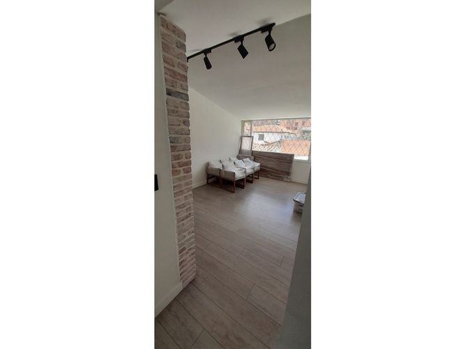 Casa en venta en Santa Barbara, Bogotá, 338 m² · foto 11 de 23