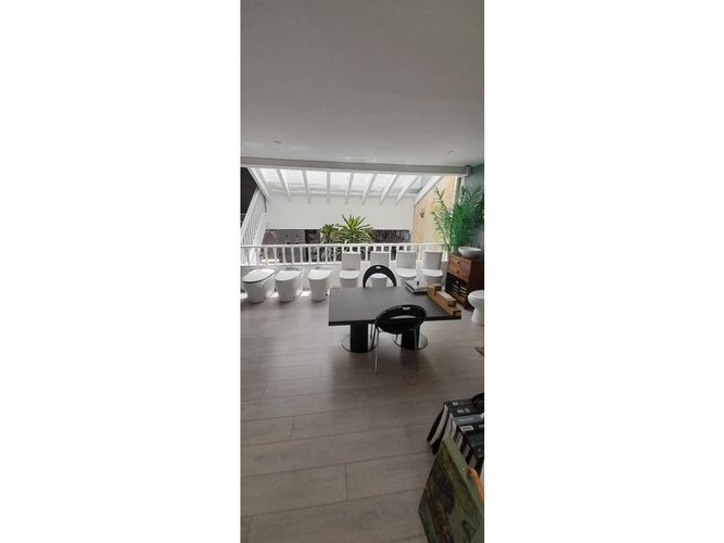 Casa en venta en Santa Barbara, Bogotá, 338 m² · foto 16 de 23