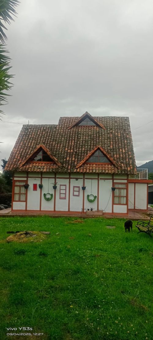 Casa de 8 alcobas en venta en Centro Historico, Chía · foto 12 de 24