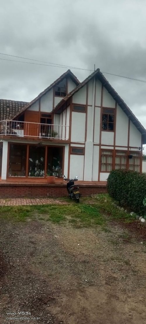 Casa de 8 alcobas en venta en Centro Historico, Chía · foto 18 de 24