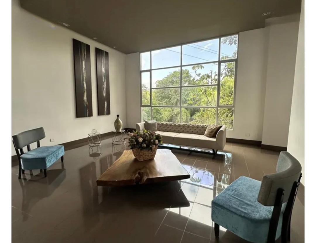 Apartamento en venta en Pinares Alto, Pereira · foto 3 de 12
