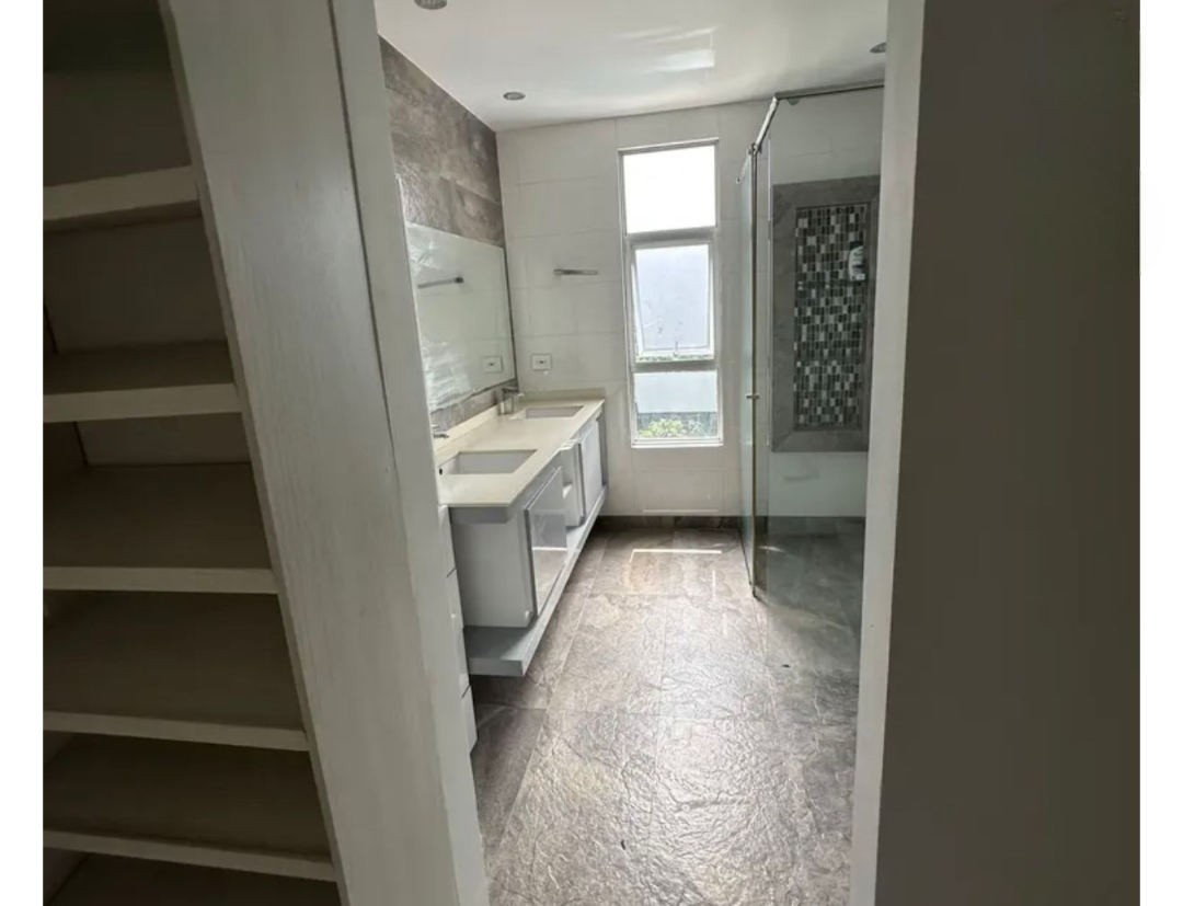 Apartamento en venta en Pinares Alto, Pereira · foto 10 de 12