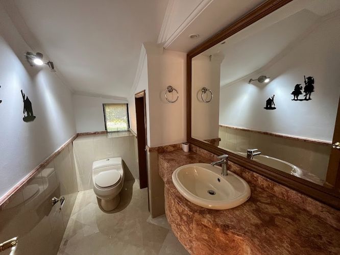 Casa de 4 alcobas en venta en San Simón, Bogotá, 458 m² · foto 9 de 24