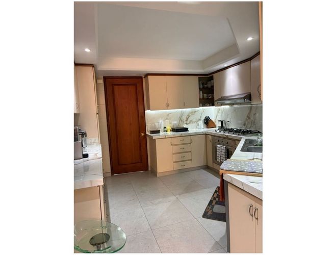 Apartamento de 3 alcobas en venta en Bosque Medina, Bogotá, 189 m² · foto 6 de 16