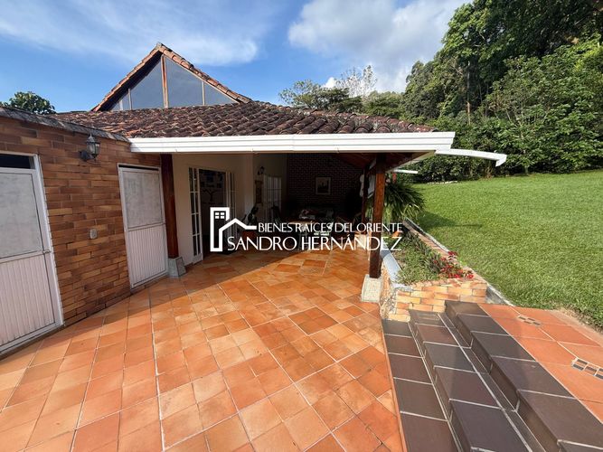 Casa de 4 alcobas en venta en Guatiguara, Piedecuesta, 180 m² · foto 8 de 24