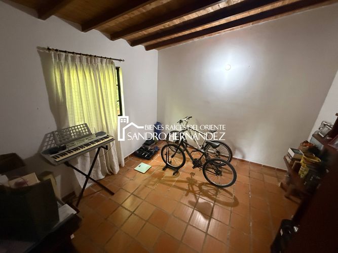 Casa de 4 alcobas en venta en Guatiguara, Piedecuesta, 180 m² · foto 12 de 24
