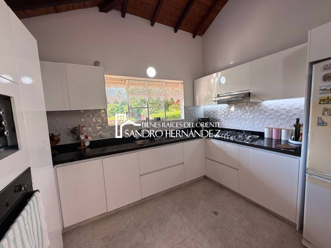 Casa de 4 alcobas en venta en Guatiguara, Piedecuesta, 180 m² · foto 19 de 24